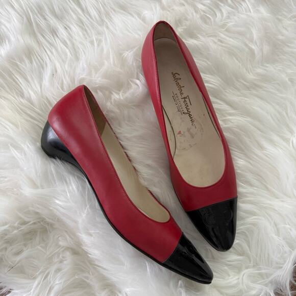 Salvatore Ferragamo | Women’s Cap Toe Kitten Pump Wedge Two Toned Red & Black 8 - Picture 1 of 11